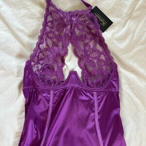 Frederick’s of Hollywood Purple Lace Halter Teddy Bodysuit NWT Size Small